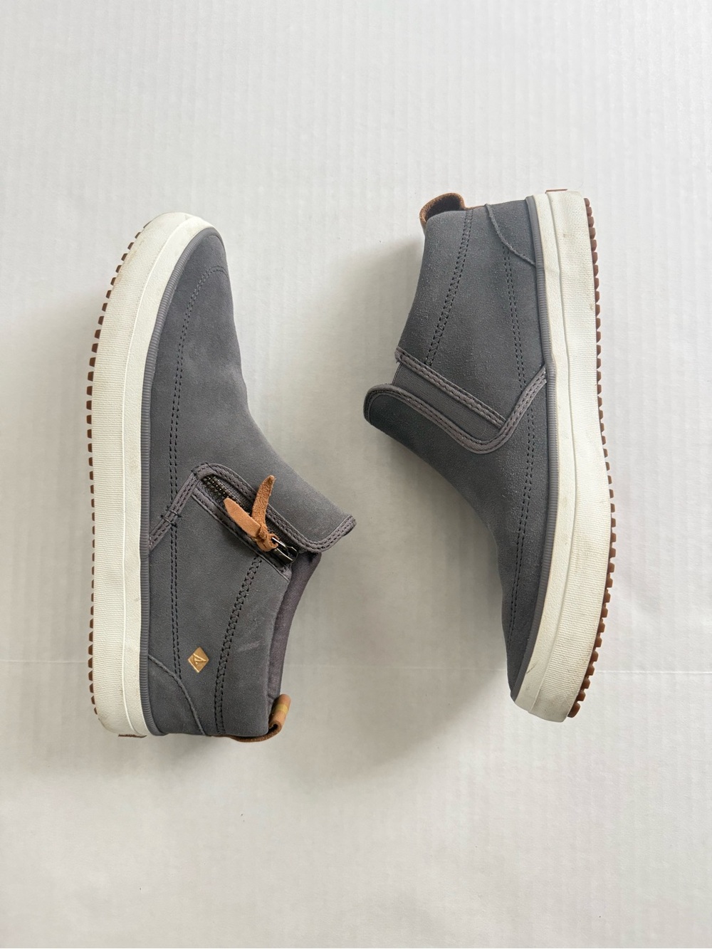 Women’s Sperry Casual Faux-Suede Grey Slip-On Sneakers